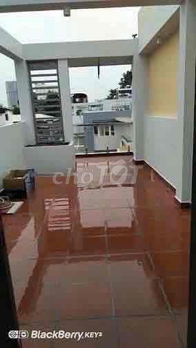 Cho Thuê Nhà MT Hà Tôn Quyền Quận 11 42 m² 5 Tầng 4 PN - 25 Triệu