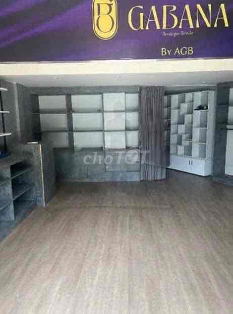 Mặt Tiền Thuận Kiều Quận 11 64m2 5 Tầng Suốt - 32 Triệu
