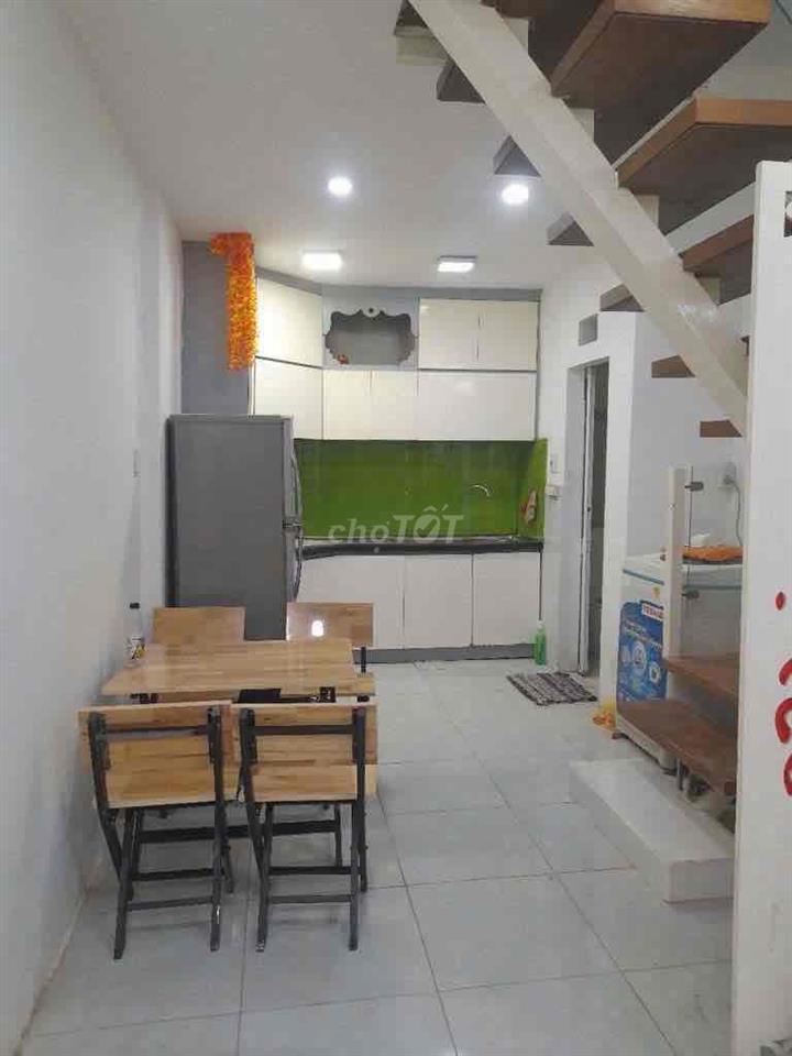Cho Thuê Nhà Trần Đình Xu Quận 1 27 m² 2 Tầng 2 PN - 10.5 Triệu