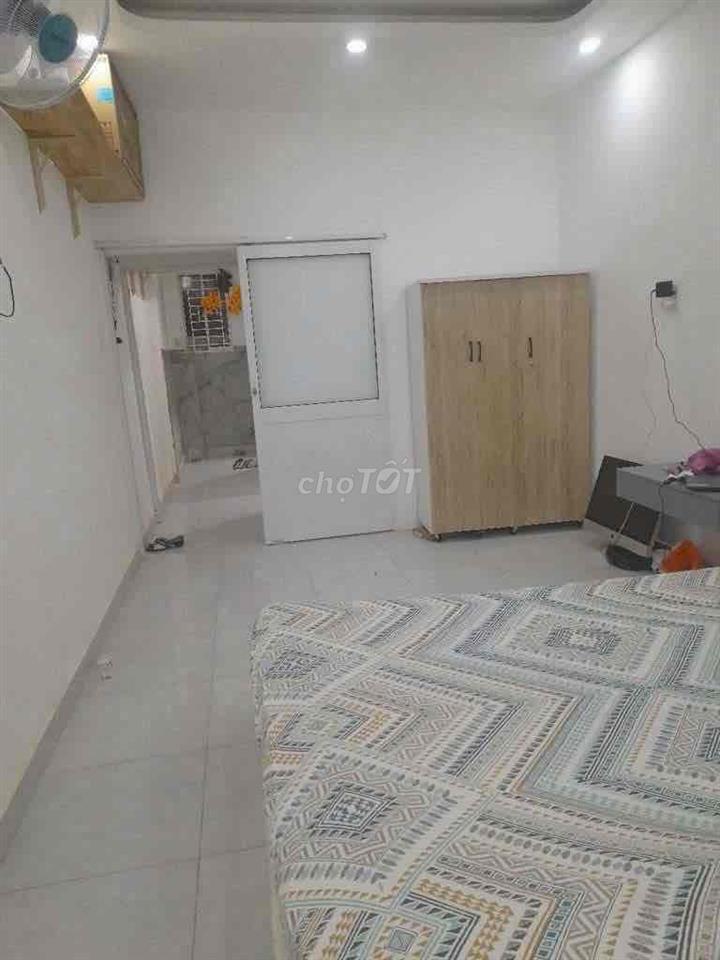 Cho Thuê Nhà Trần Đình Xu Quận 1 27 m² 2 Tầng 2 PN - 10.5 Triệu