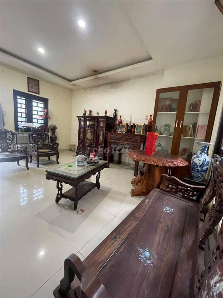 QUẬN 4 - HẺM TÔN THẤT THUYẾT - 4.4 x 19.7 - 3 TẦNG NỞ HẬU - 10TỶ9