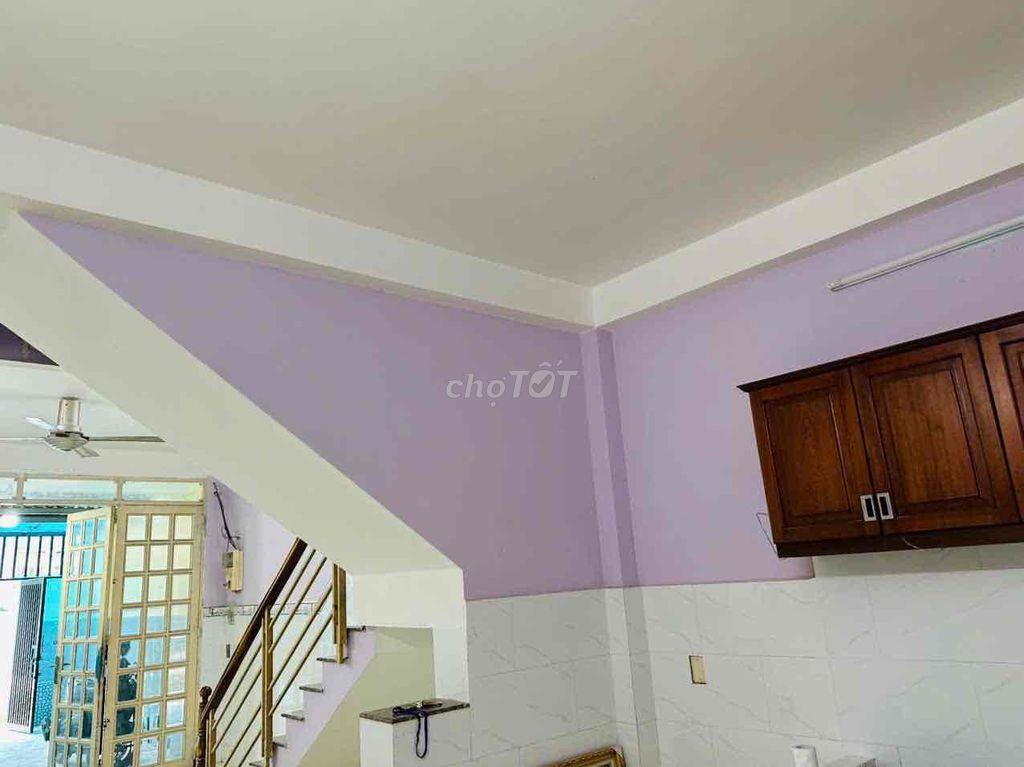 cho thuê nhà nguyên căn 1 lầu 4mx15m giá 10tr