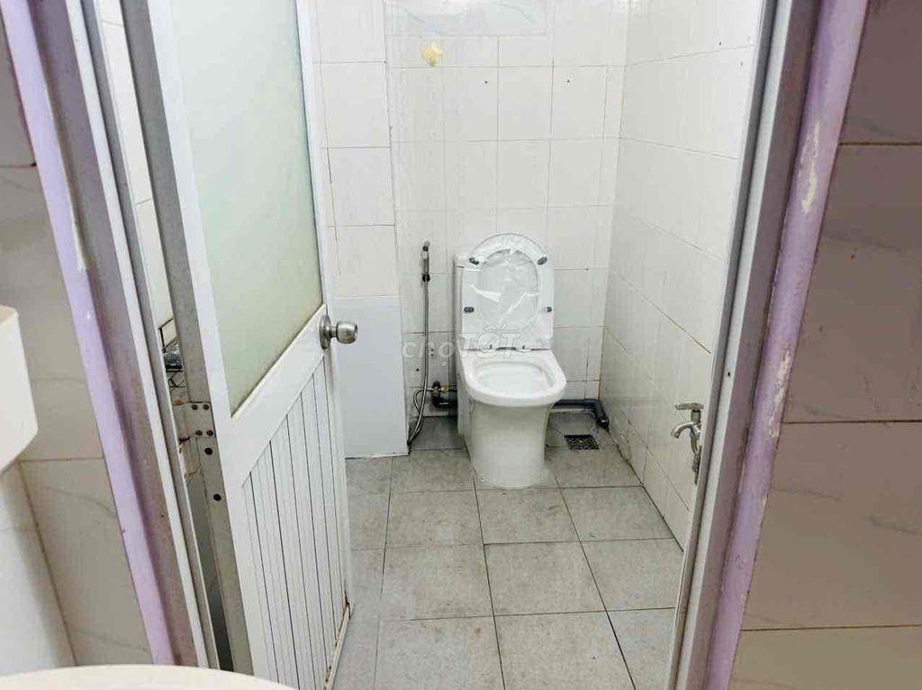 cho thuê nhà nguyên căn 1 lầu 4mx15m giá 10tr