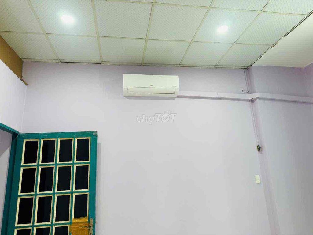 cho thuê nhà nguyên căn 1 lầu 4mx15m giá 10tr