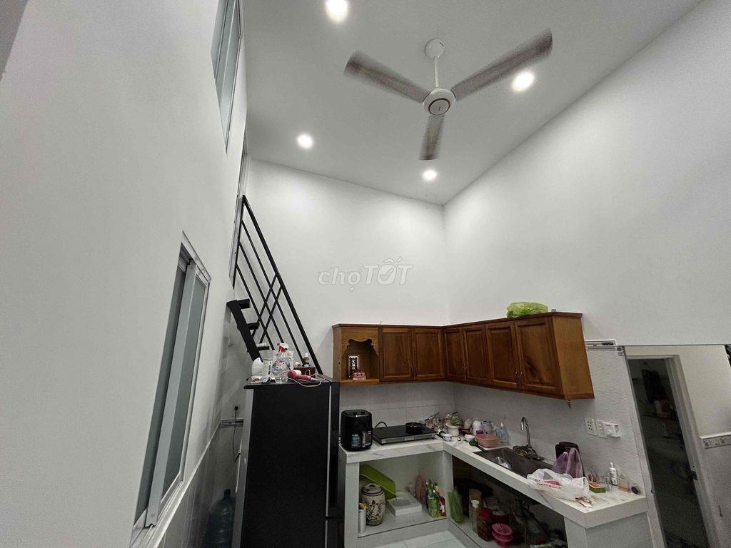 Nhà phố mặt tiền Hưng Định 23