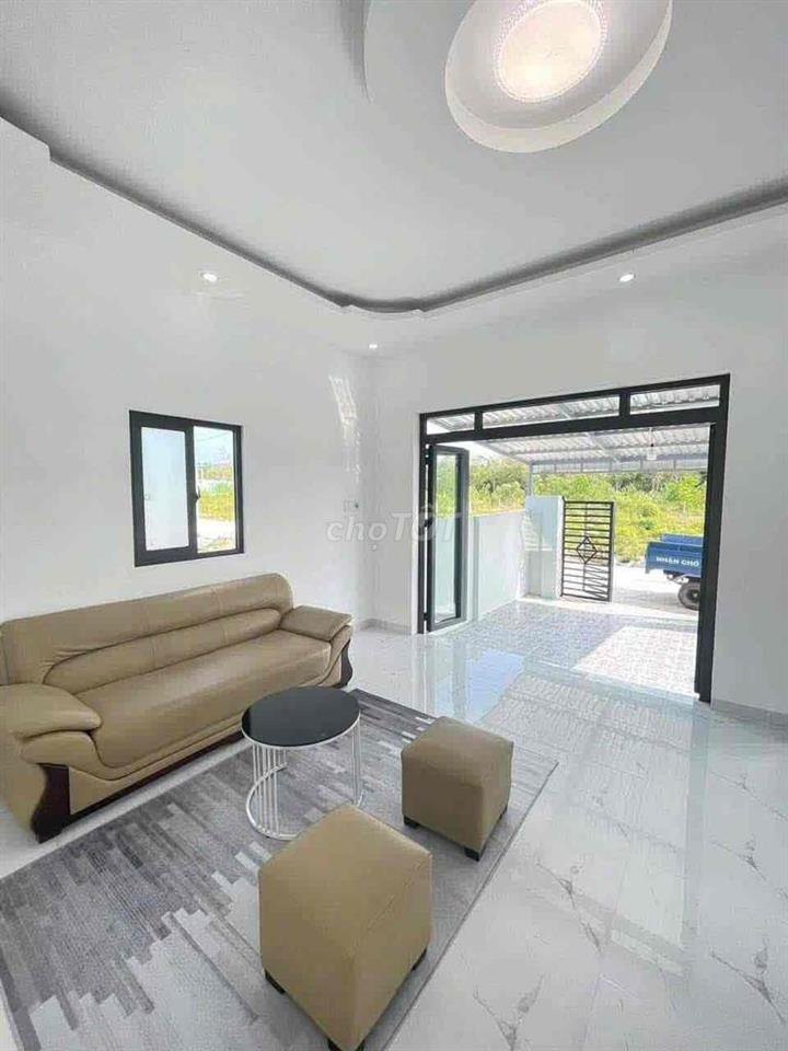 BÁN NHÀ SỔ HỒNG RIÊNG – DIỆN TÍCH HƠN 300M² – GIÁ CHỈ 980 TRIỆU