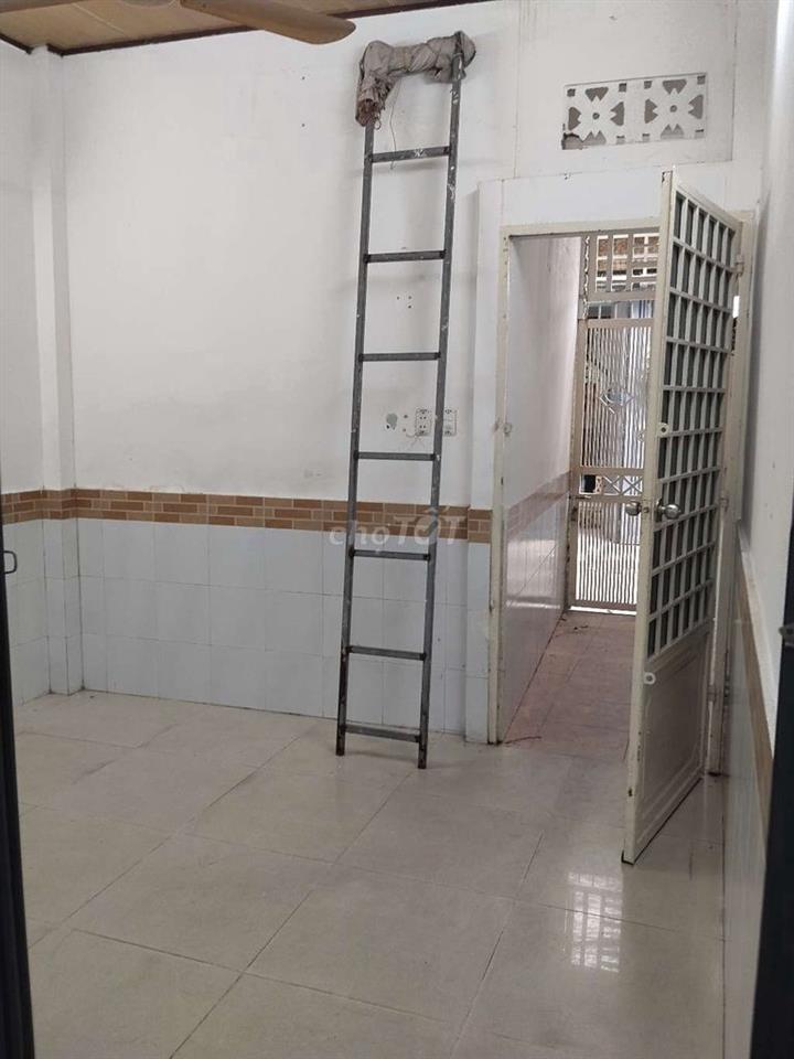 Bán nhà hẻm đường Thành Thái sổ hồng riêng công chứng ngay