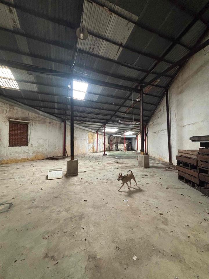 kho 400m dg 12m cho thuê 15 Triệu cọc 2 tháng hợp đồng ít nhất 2 năm