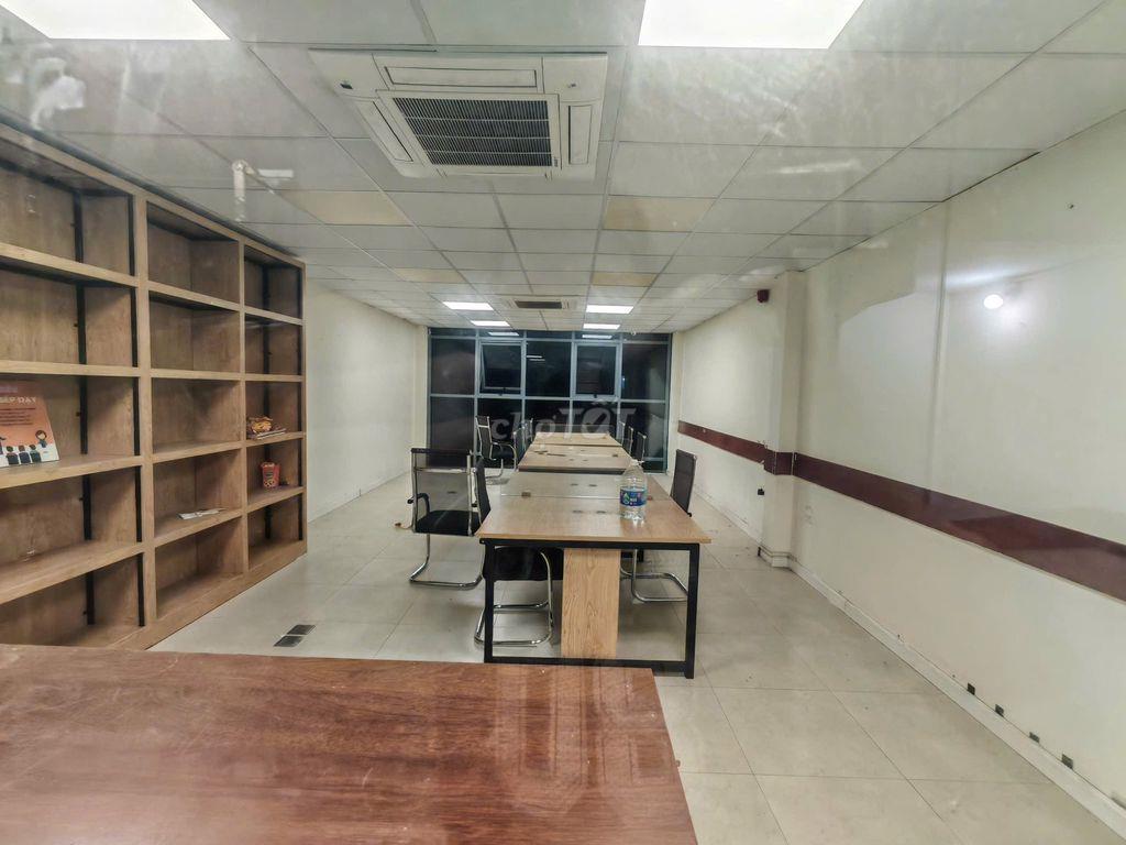 Cho thuê văn phòng 60m2 Xa La, Hà Đông, sẵn nội thất, từ 5 triệu/tháng