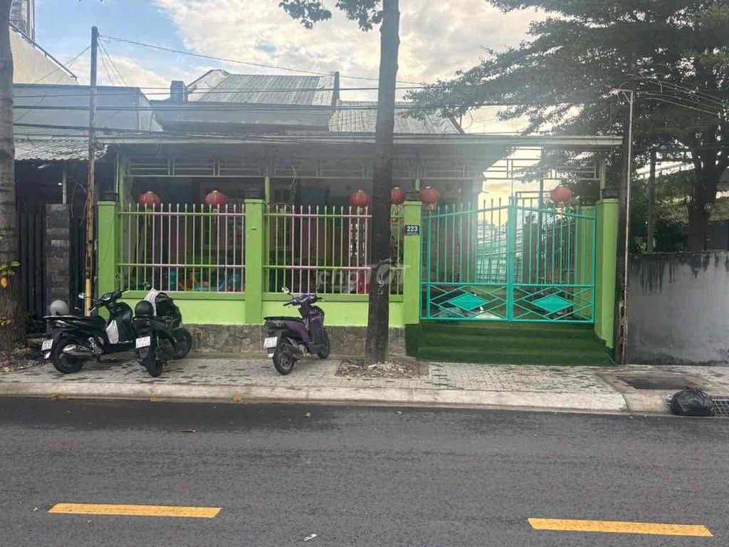 chính chủ cần bán nhà 1 trệt 1 lầu