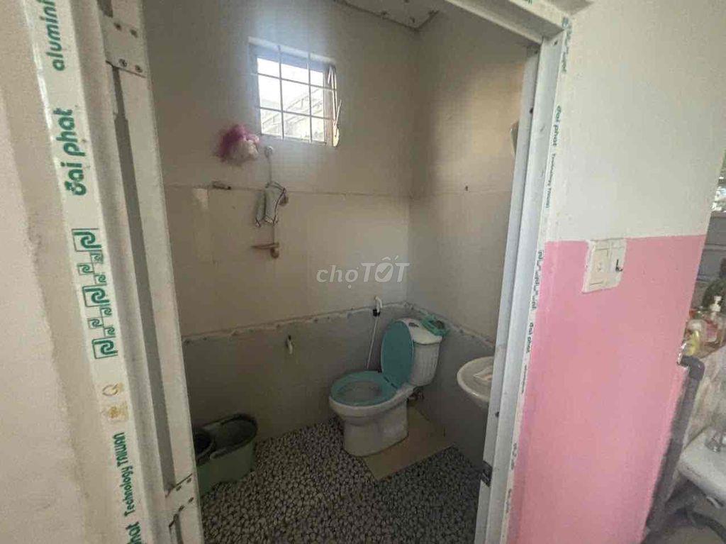 chính chủ cần bán nhà 1 trệt 1 lầu