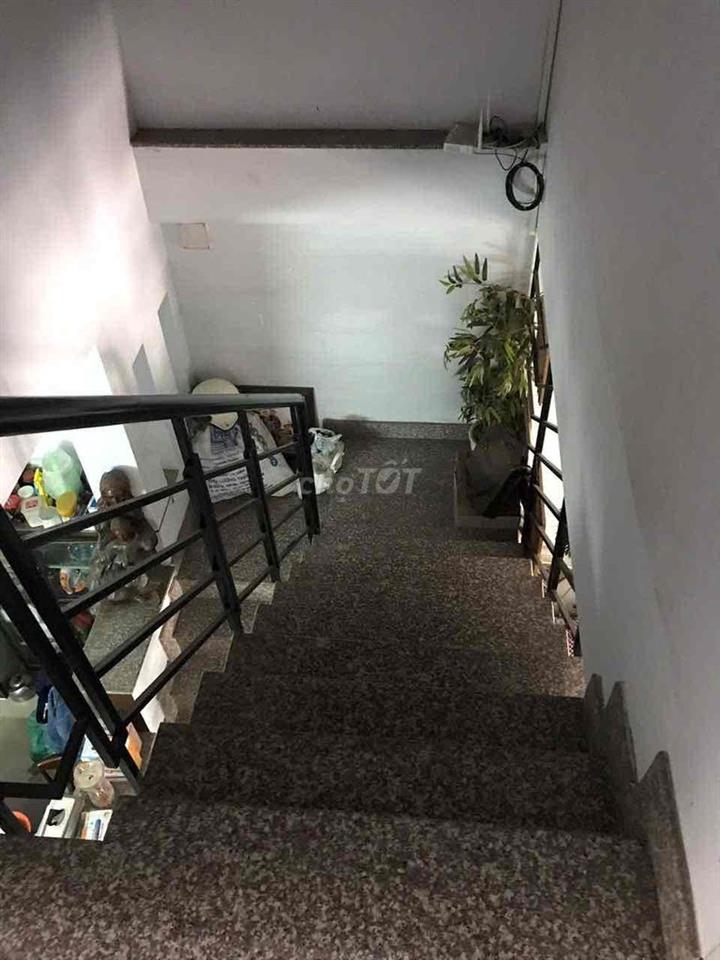 Cần tiền bán rẻ gấp căn nhà hẻm xe tải quay đầu