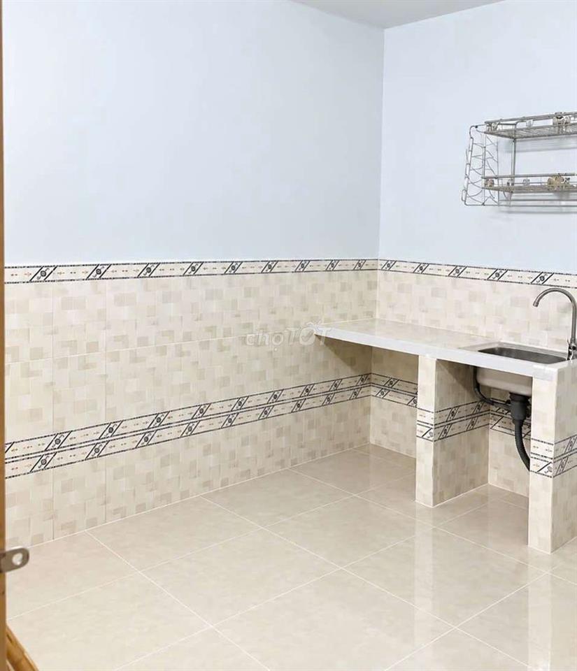 Phòng trọ 4x4m đúc lững gần bv quận 12