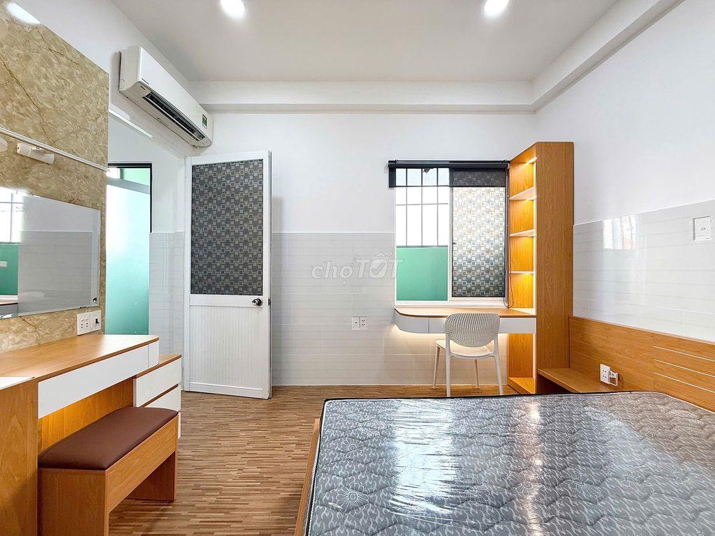 Phòng 2PN cao cấp ngay Phan Xích Long