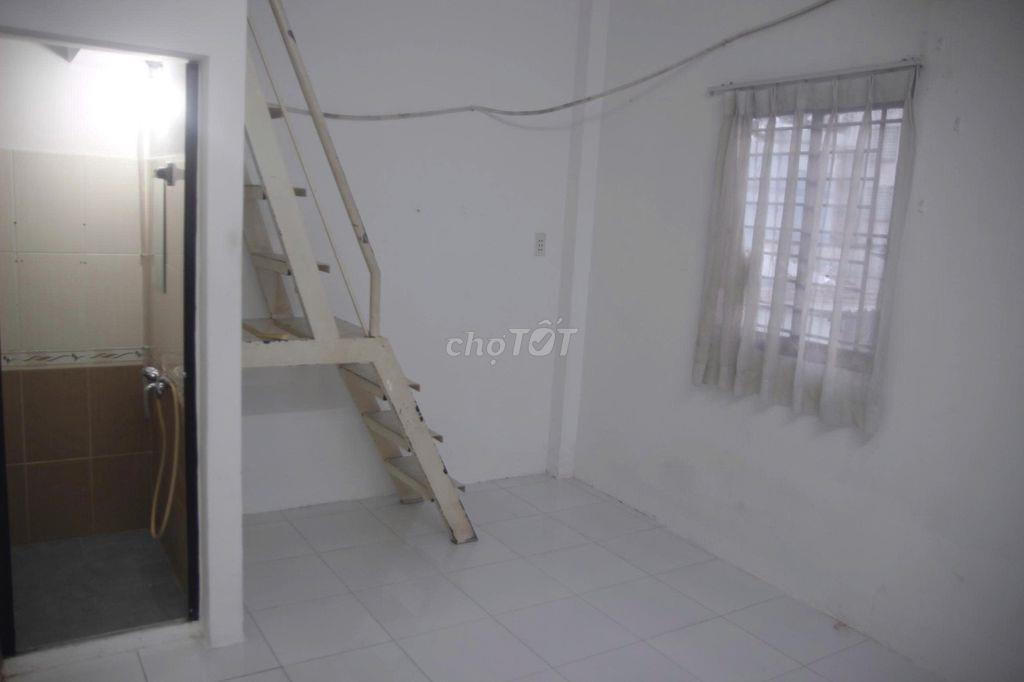 Cho thuê nhà nguyên căn hẻm 54 Trần Quang Khải