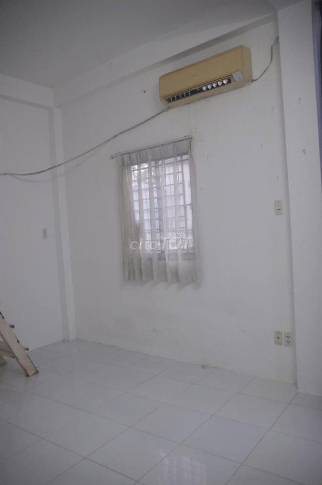 Cho thuê nhà nguyên căn hẻm 54 Trần Quang Khải