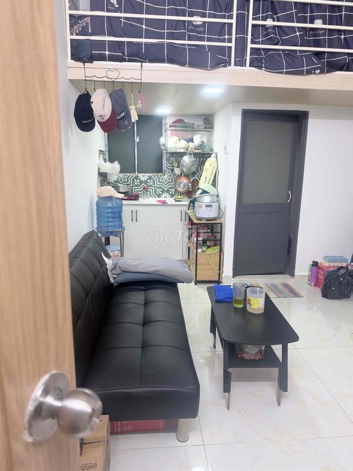 Cần Sang Hợp Đồng Thuê Phòng Còn 6 Tháng