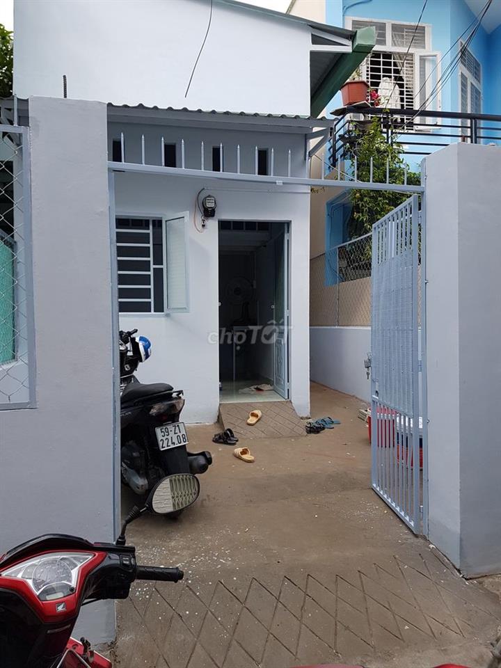 Phòng trọ giá tốt - 12m2 có gác Q7 gần Hoàng quốc việt