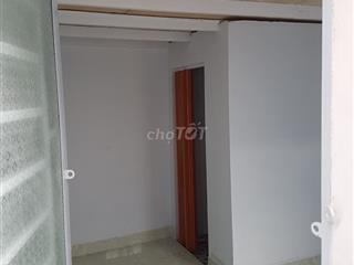Phòng trọ giá tốt - 12m2 có gác Q7 gần Hoàng quốc việt