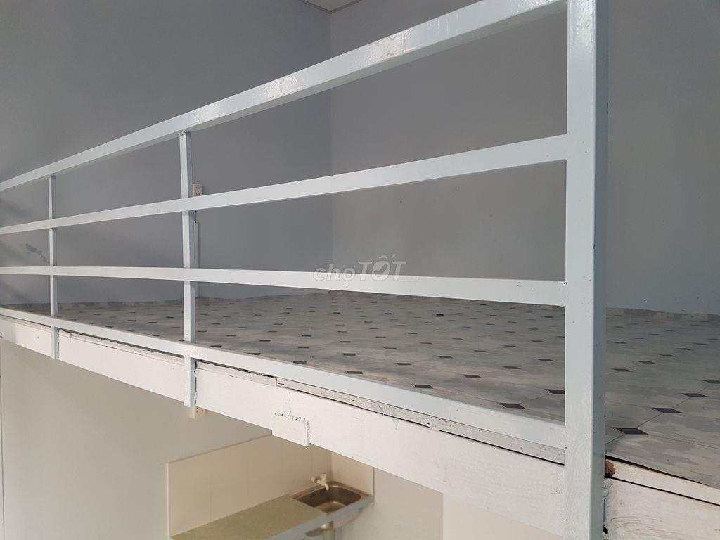 Phòng trọ giá tốt - 12m2 có gác Q7 gần Hoàng quốc việt