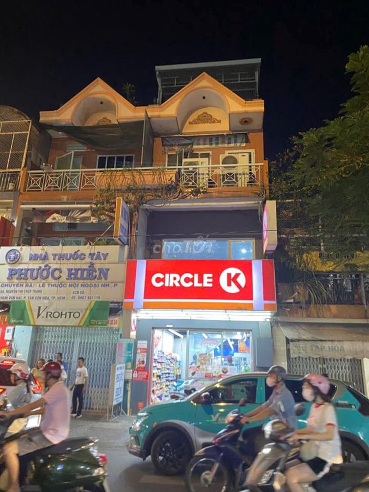 Nhà mặt tiền đường cần bán