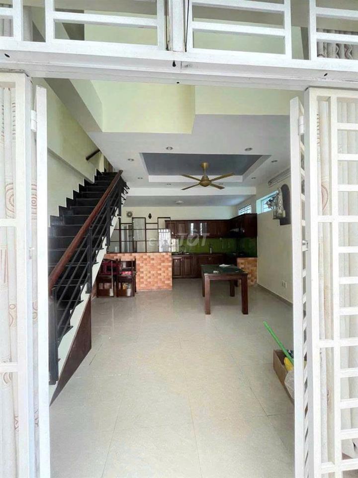 Cho thuê nhà Hẻm Bành Văn Trân, 4pn,4wc  13tr