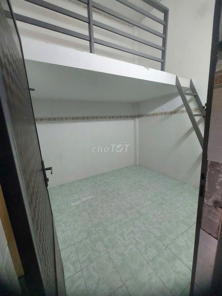 CHO THUÊ NHÀ MẶT TIỀN NGUYÊN CĂN HẺM 413 LÊ VĂN QUỚI