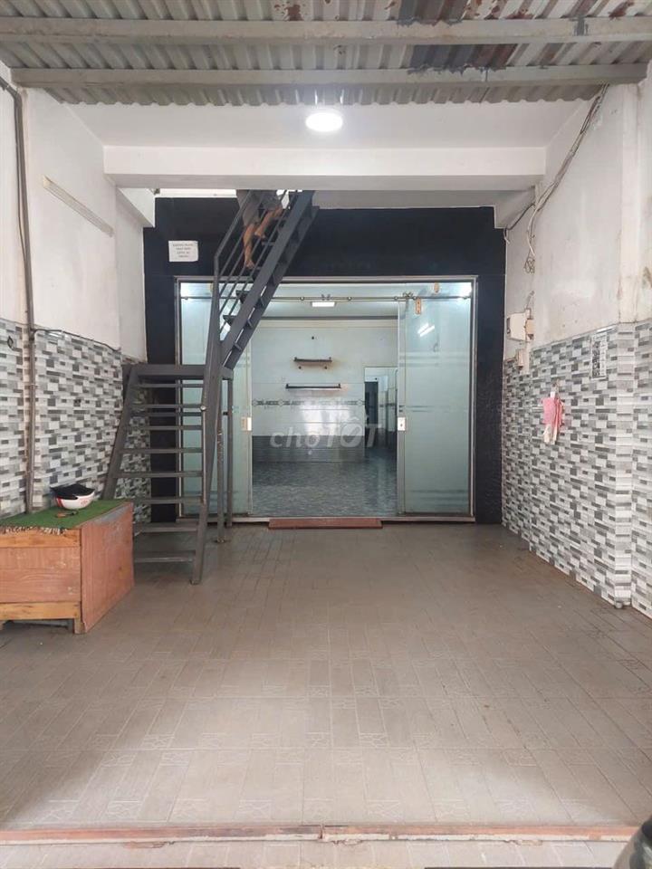 CHO THUÊ NHÀ MẶT TIỀN NGUYÊN CĂN HẺM 413 LÊ VĂN QUỚI