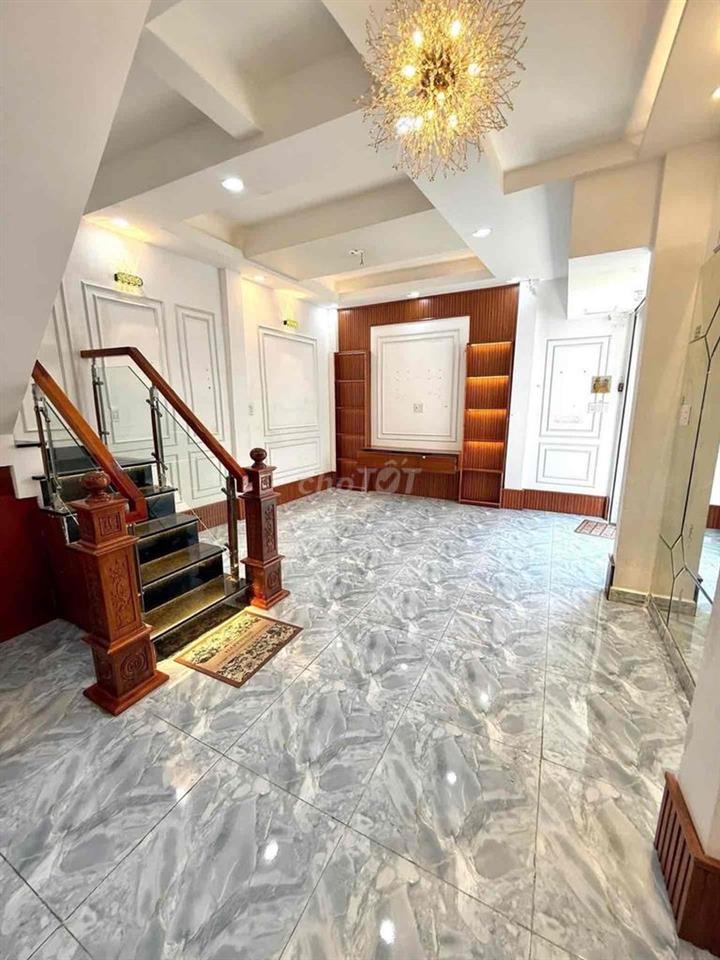 Ngay chợ Bình Đông nhà 2 tầng mới đẹp dt 46m2 .Giá 4.58 tỷ