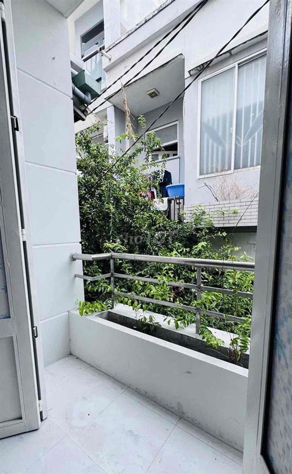 🌈 Nhỉnh 2 t.ỷ có nhà riêng dt 2.5m x 6.5m-2 tầngNgay Phạm Hùng Q8
