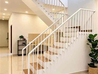 Gần Satra Phạm Hùng nhà 2 tầng 3 PN -Dt 68m2 .hẻm xe hơi -Nhỉnh 3 tỷ