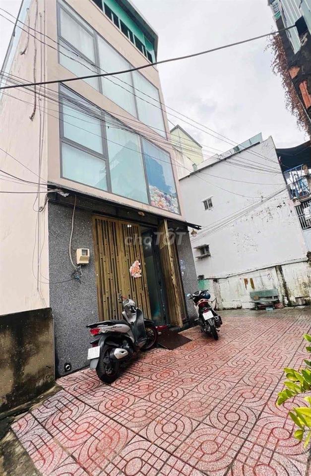 🌈 Bỏ ra 4.6t.ỷ . Nhà 4 tầng hẻm Lưu Hữu Phước Q 8 nhà vuông vức -Dt 5.