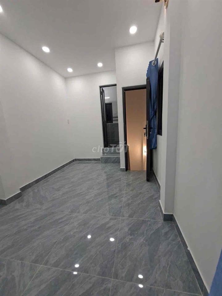 Gần cầu Nhị Thiên Đuòng Q8 .Nhà 3tầng dtsd 42m2 .giá chỉ 2.89 tỷ