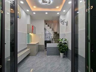 Gần cầu Nhị Thiên Đuòng Q8 .Nhà 3tầng dtsd 42m2 .giá chỉ 2.89 tỷ