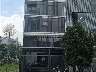 CHO THUÊ VĂN PHÒNG 28 NGUYỄN THANH SƠN