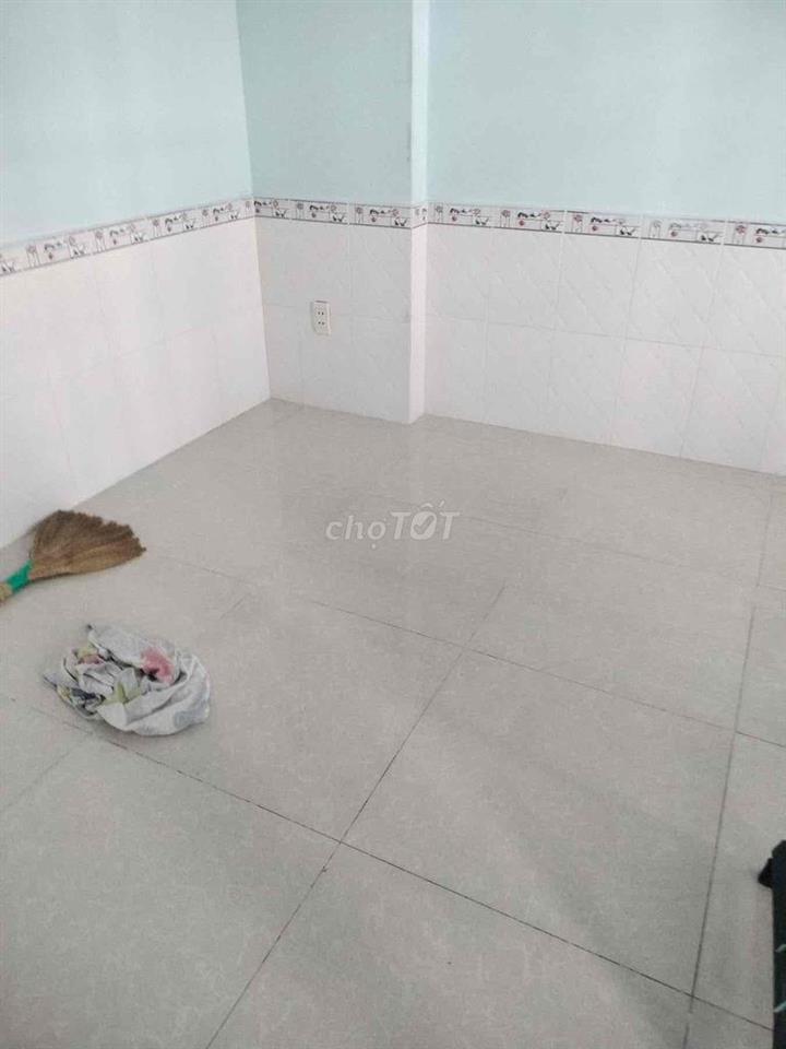 Cho thuê phòng giá rẻ có điều Hoà, ban công, vệ sinh riêng .