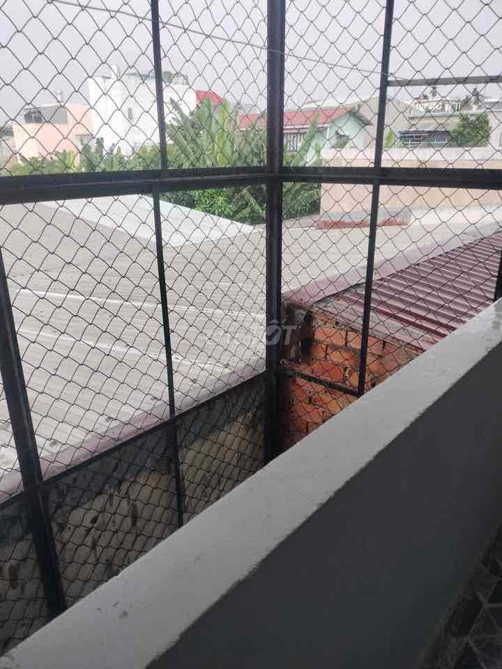 Cho thuê phòng giá rẻ có điều Hoà, ban công, vệ sinh riêng .