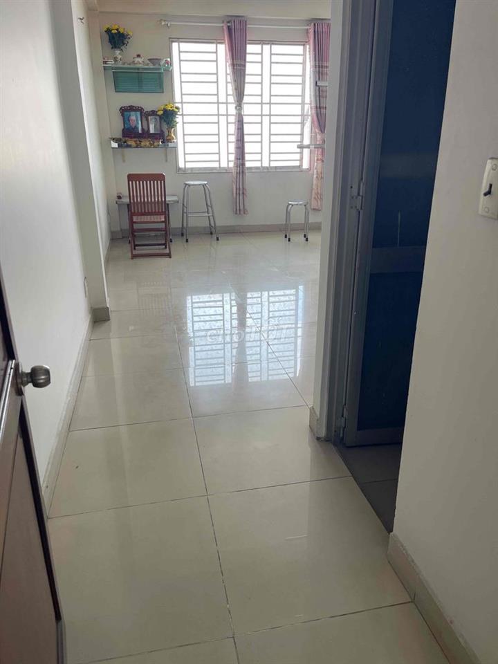Nhà lầu 4 tầng