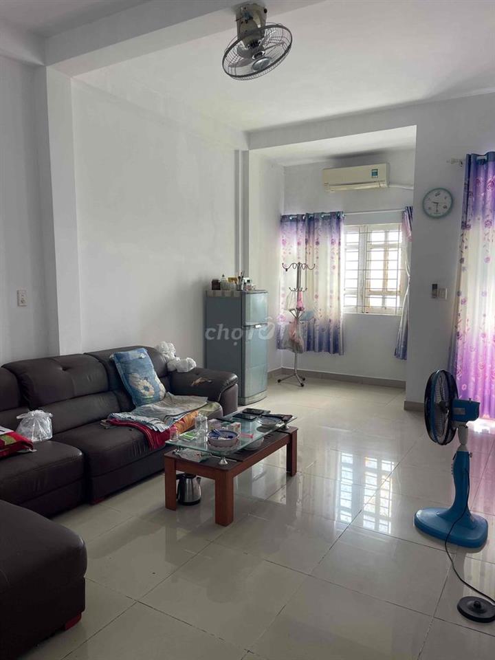 Nhà lầu 4 tầng