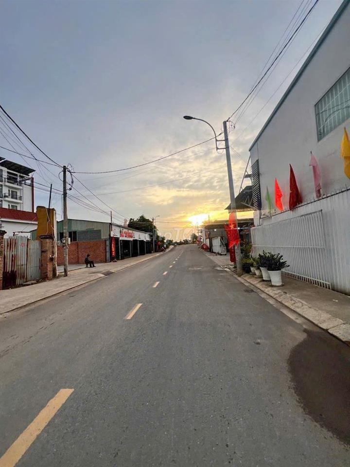 Bán lô đật đẹp phù hợp xây siêu phẩm gần vị trí ga Metro số 4