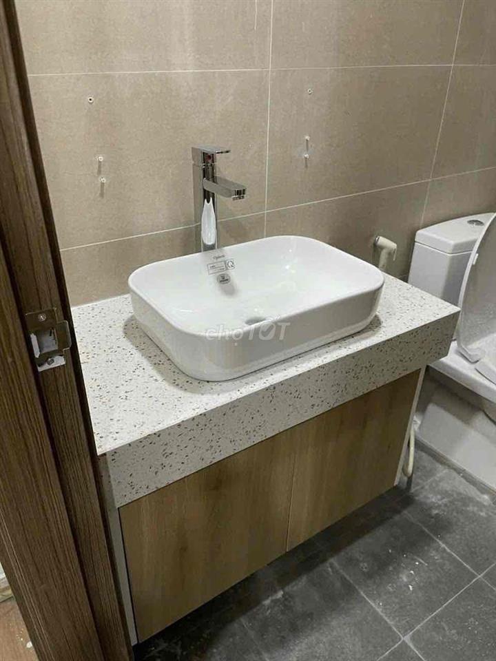 Cần cho thuê 2 ngủ 2 WC, Full đồ, 10tr