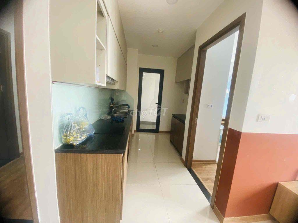 Cần cho thuê 2 ngủ 2 WC, Full đồ, 10tr