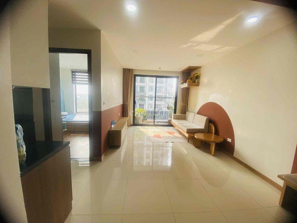 Cần cho thuê 2 ngủ 2 WC, Full đồ, 10tr