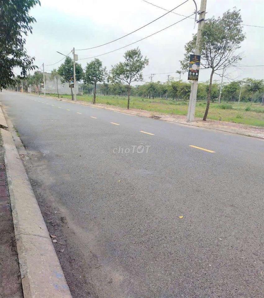 Chính chủ đang cần bán gấp lô đất nền ở Bàu Bàng, Bình Dương