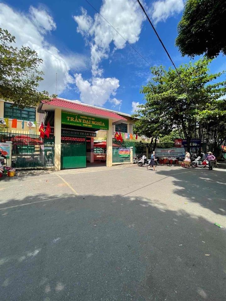 DT: 32m2 - 3,85 TỶ - 1 TRỆT 1 LẦU - KHÔNG LỖI - KHÔNG QUY HOẠCH.