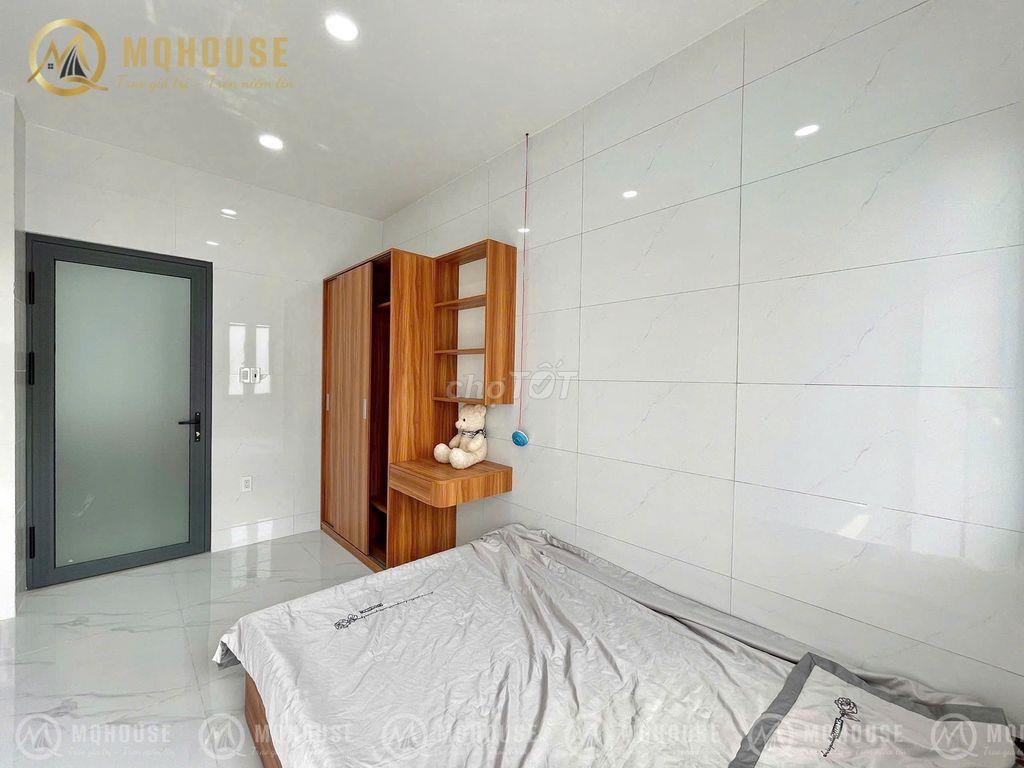 Căn hộ ban công 2 phòng ngủ 55m2 - ngay đh văn lang dương quảng hàm