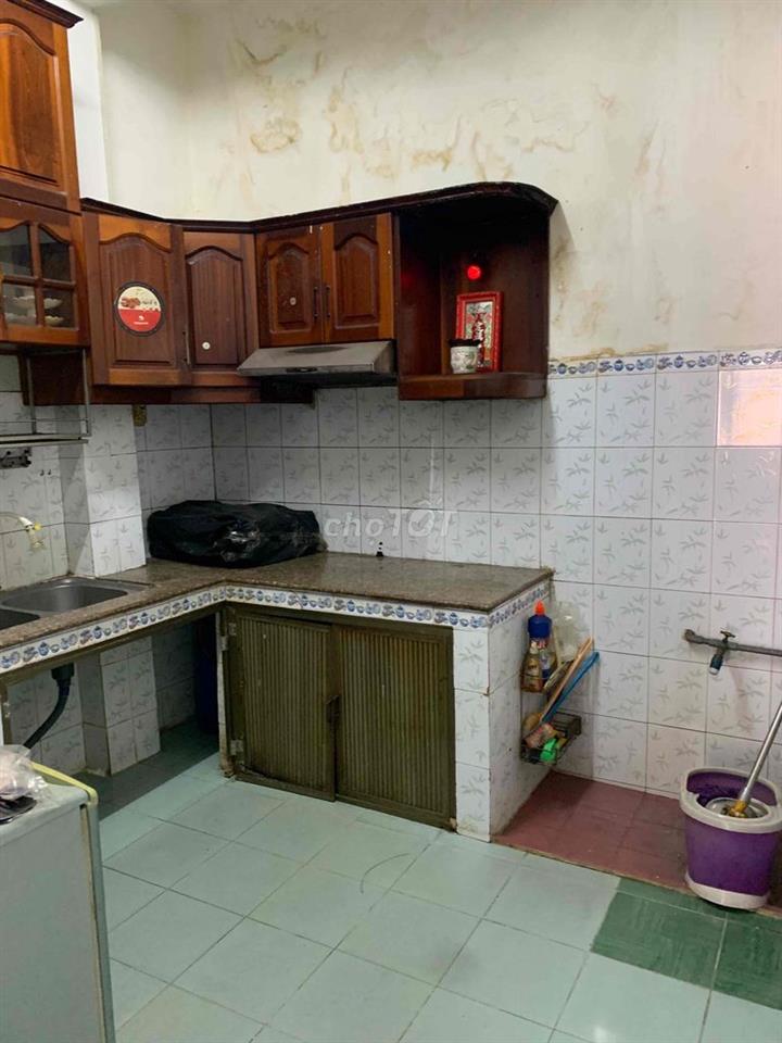 Bán nhà ngay chợ gò vấp