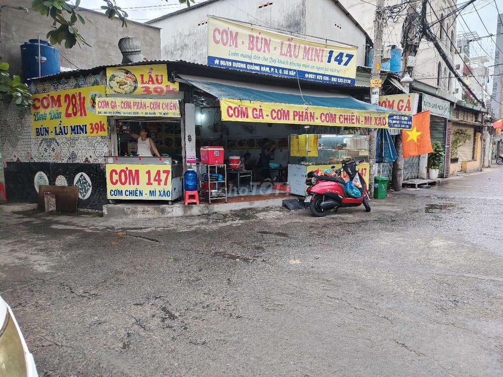 sang quán cơm nhỏ về chỉ bán đầy đủ đồ nghề nấu ăn