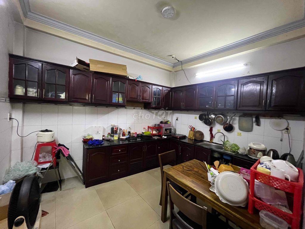 cho Thuê phòng ngay chân cầu SG diện tích 60m2
