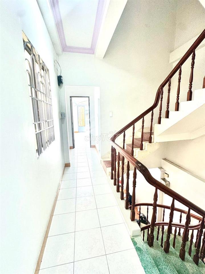 2PN - 1WC full nội thất cơ bản - cách ĐH Công Nghiệp 100M